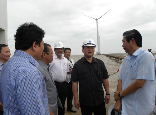 Deputy PM Hoang Trung Hai visits Bac Lieu, Ca Mau - ảnh 1